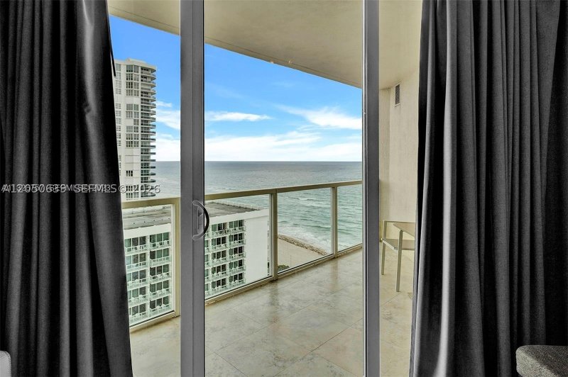 Comprar apartamento no La Perla 1605