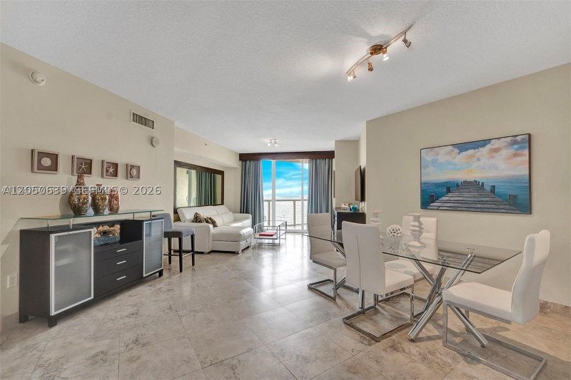 Comprar apartamento no La Perla 1605