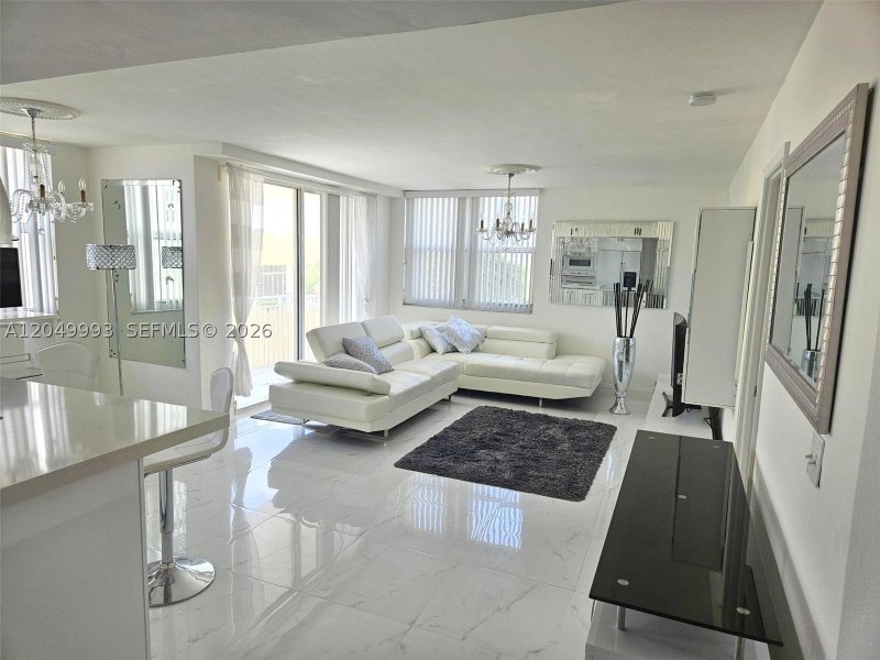 Condo for sale at Isola Brickell Key 602