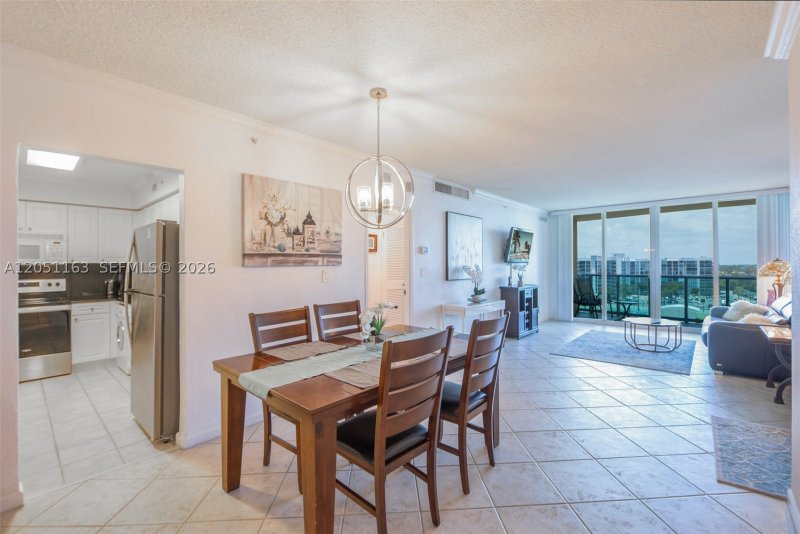 Condo for sale at The Wave Condo 828