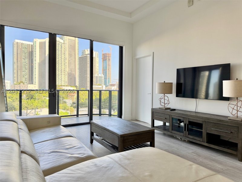 Apartment for rent at Hyde Midtown L605