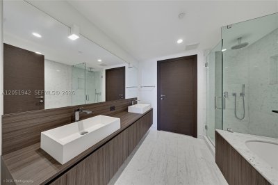 Aluguel de apartamento no Brickell Flatiron 2110