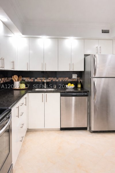 Apartment for rent at Parker Dorado 1418