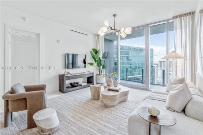 Comprar apartamento no Aston Martin Residences 4309