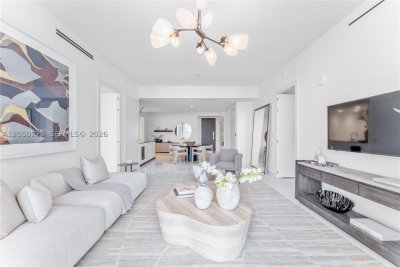 Comprar apartamento no Aston Martin Residences 4309