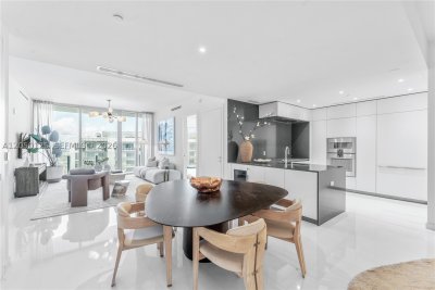 Comprar apartamento no Aston Martin Residences 4309