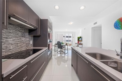 Comprar apartamento no Midtown Doral 422