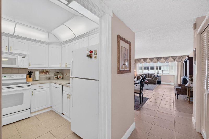 Condo for sale at East Point Towers 1017