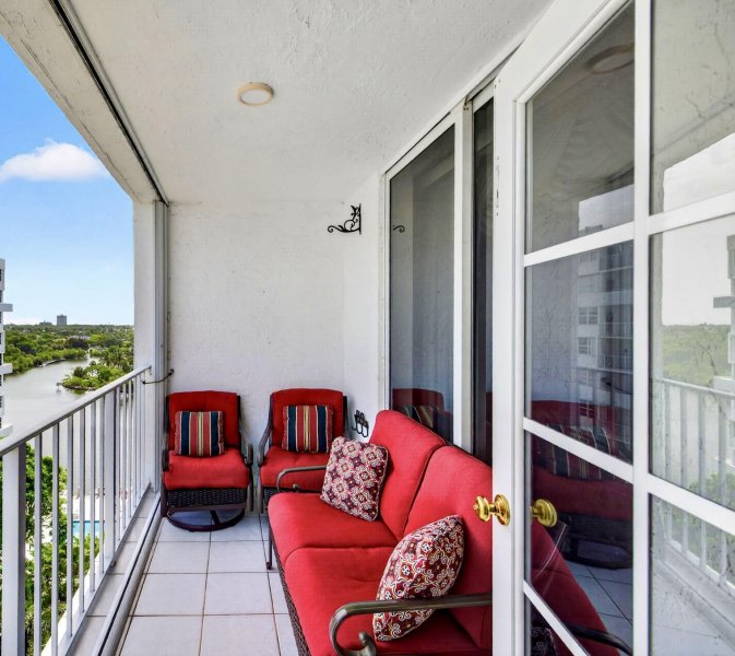 Condo for sale at East Point Towers 1017