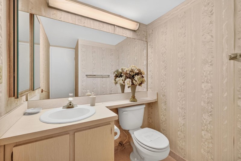 Condo for sale at East Point Towers 1017