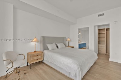 Alquiler de apartamento en MR. C Residences 1605