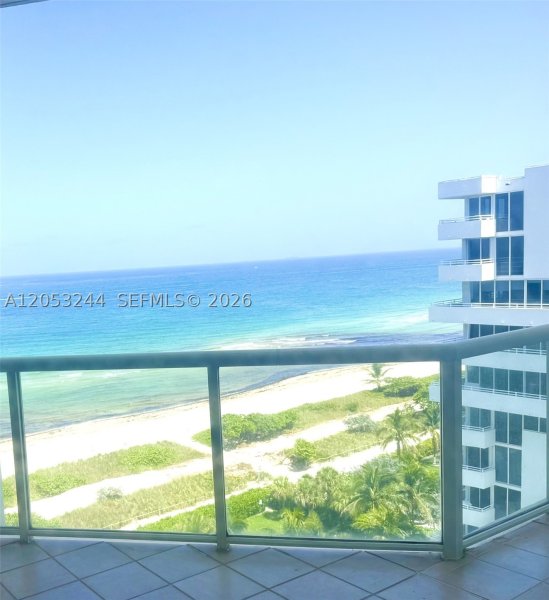 Alquiler de apartamento en The Mirage 11J