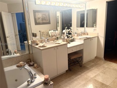 Alquiler de apartamento en The Mirage 11J