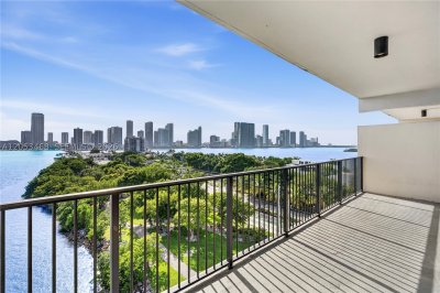 Comprar apartamento no 1000 Venetian Way 810