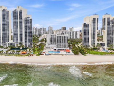 Comprar apartamento no Aventura Beach Club 341