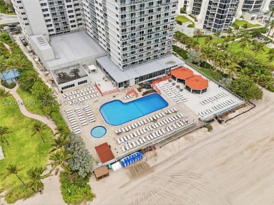 Comprar apartamento no Aventura Beach Club 341