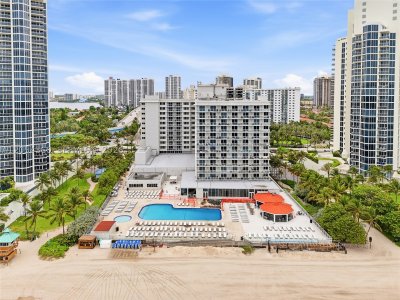 Comprar apartamento no Aventura Beach Club 341