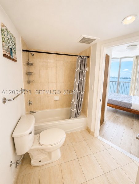 Condo for sale at Opera Tower 4201