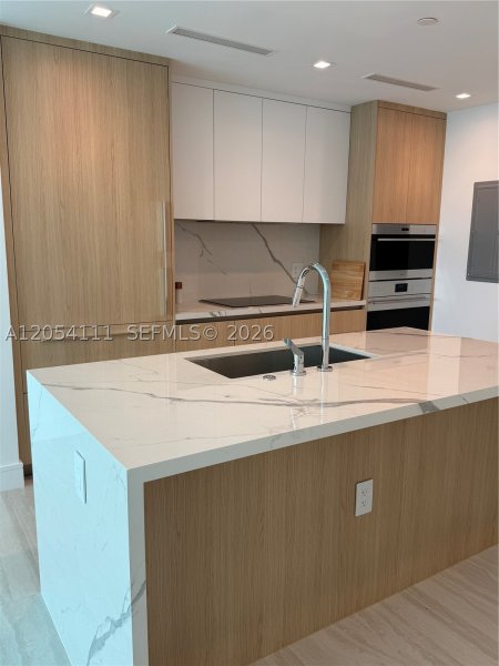 Alquiler de apartamento en One Park Tower by Turnberry 910