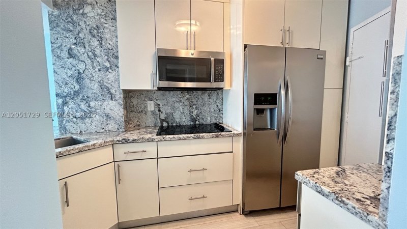 Apartment for rent at Triton Towers 724