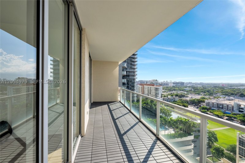Apartment for rent at Midtown Miami 2 H1609