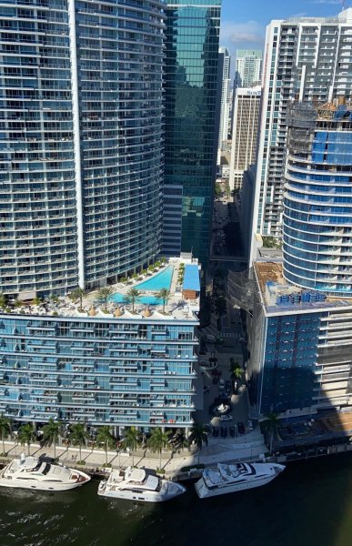 Apartment for rent at Icon Brickell Tower I 4615