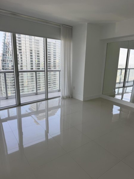 Apartment for rent at Icon Brickell Tower I 4615