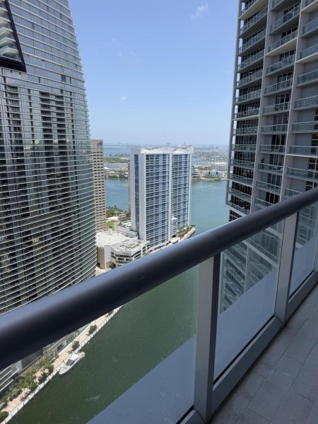 Apartment for rent at Icon Brickell Tower I 4615