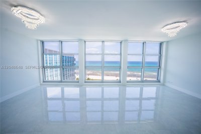 Comprar apartamento en Crystal House 14H