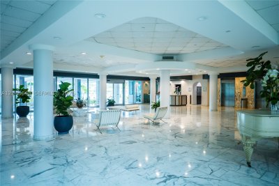 Comprar apartamento en Crystal House 14H