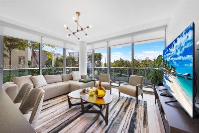 Alquiler de apartamento en La Baia South 302