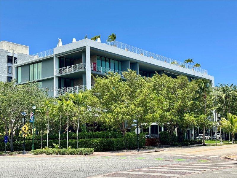 Apartment for rent at 101 Key Biscayne A-201