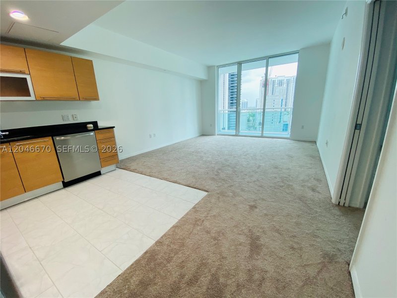 Apartment for rent at The Plaza Tower II 1909