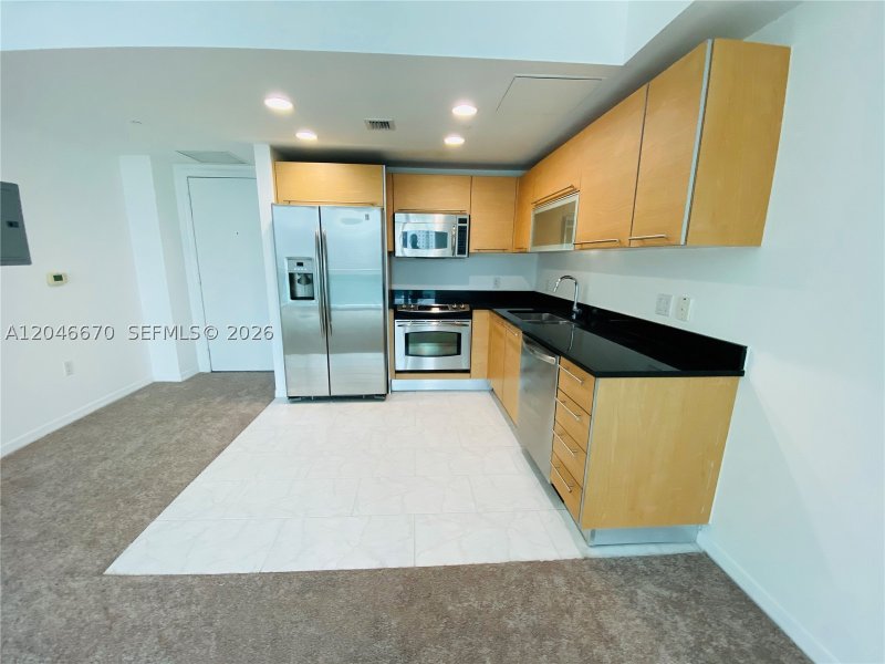 Apartment for rent at The Plaza Tower II 1909