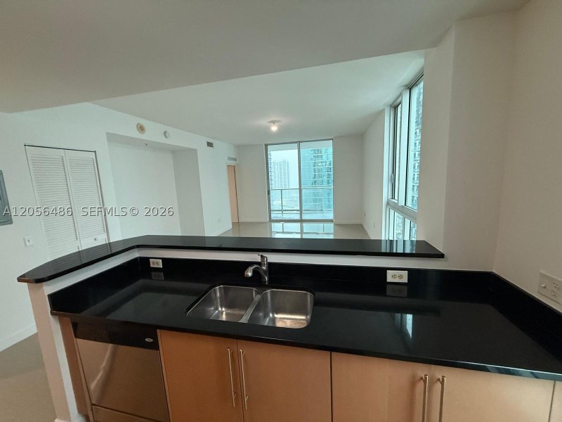 Comprar apartamento no Met 1 T-3301