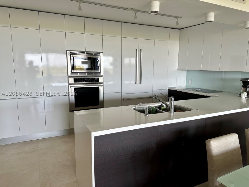 Alquiler de apartamento en Commodore Club West 1004
