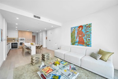 Comprar apartamento en La Baia South PH 809