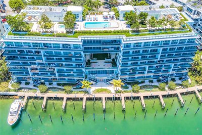 La Baia South Apt #PH 809