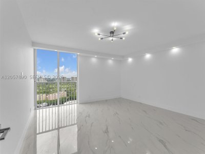 Aluguel de apartamento no Turnberry Isle 21D