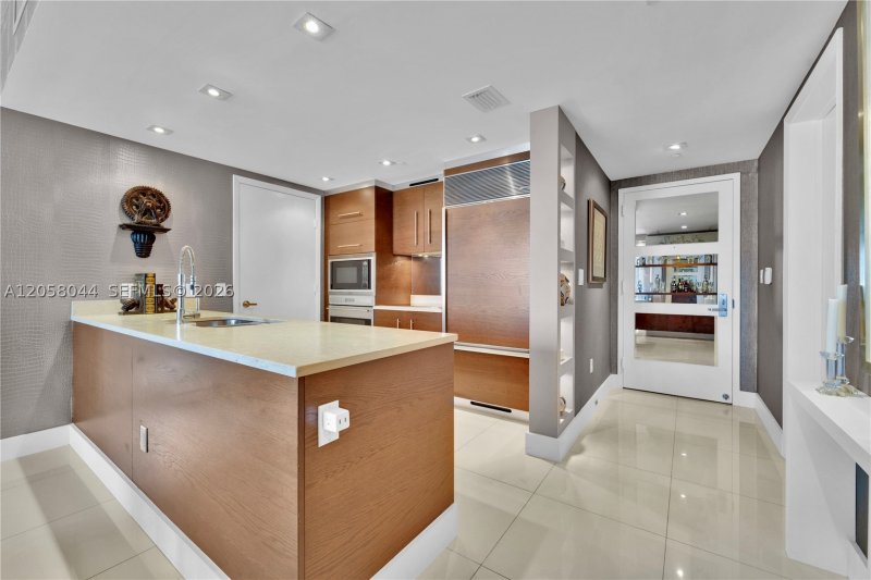 Aluguel de apartamento no Icon Brickell Tower I 5013