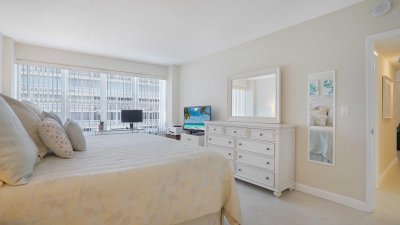 Aluguel de apartamento no Ocean Summit 1514