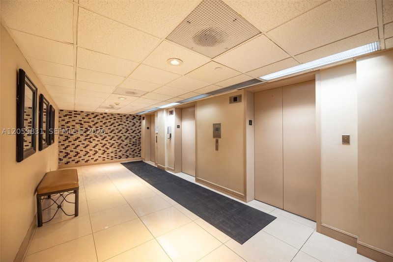 Condo for sale at The Summit 1703N