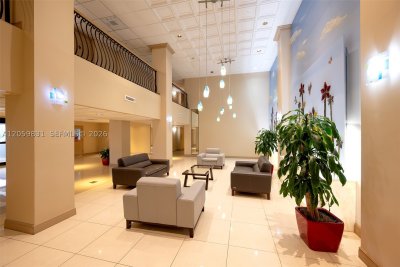 Comprar apartamento en The Summit 1703N