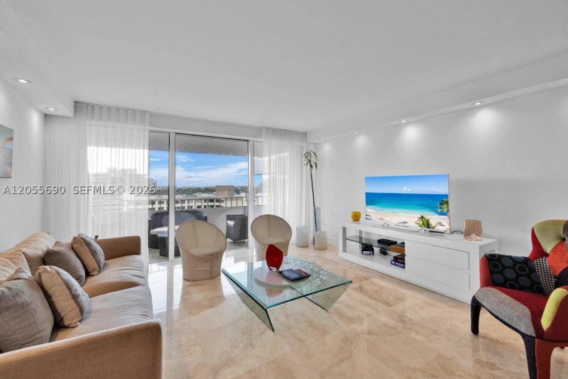 Apartment for rent at Commodore Club West 1111