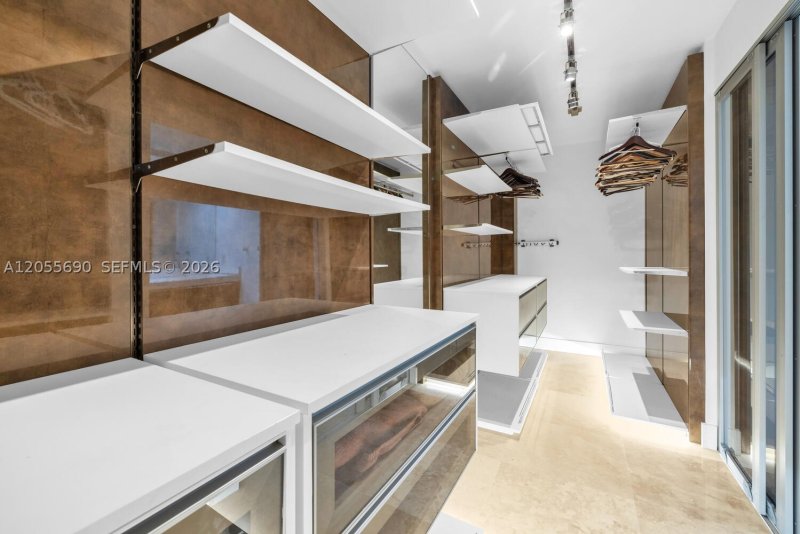 Apartment for rent at Commodore Club West 1111