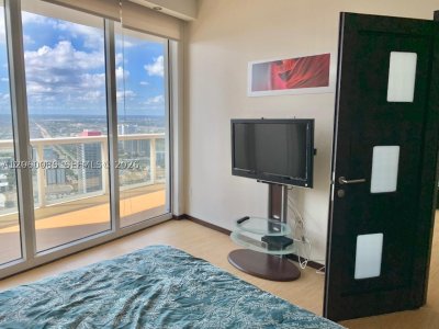 Aluguel de apartamento no Beach Club Three 4406