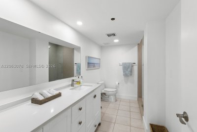 Aluguel de apartamento no Key Colony III Emerald Bay 127