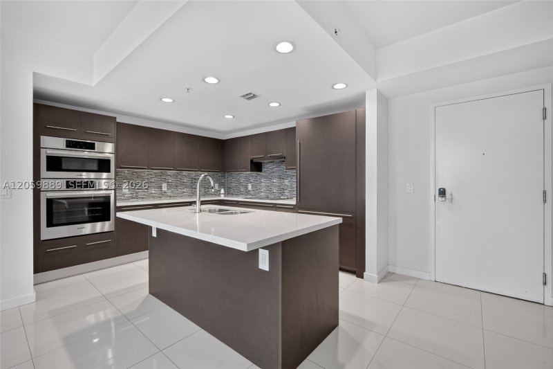 Condo for sale at Midtown Doral 209