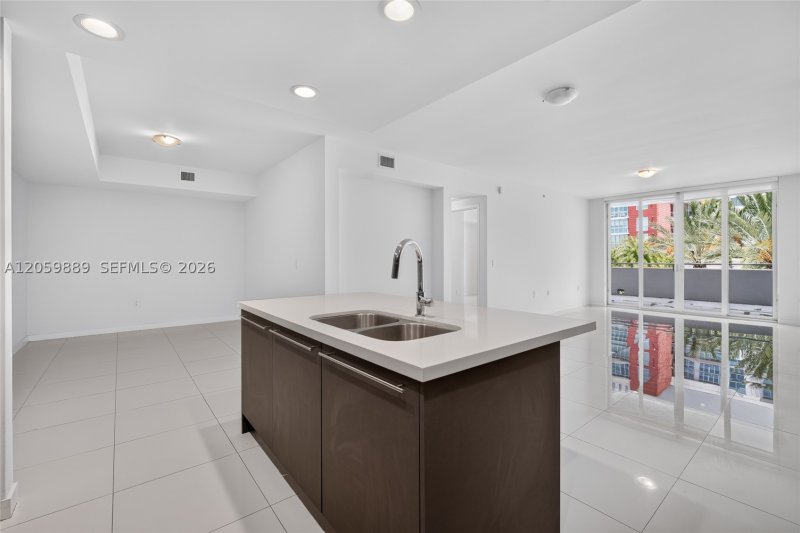Condo for sale at Midtown Doral 209