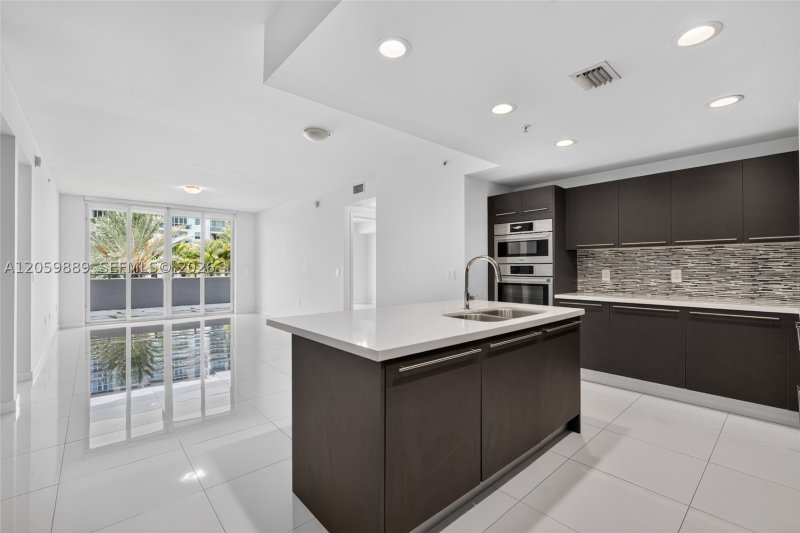Condo for sale at Midtown Doral 209